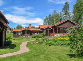 Beautiful Home In Leksand With Wifi，位于雷克桑德的酒店