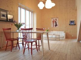 3 Bedroom Beautiful Home In Katrineholm，位于卡特琳娜霍尔姆的度假屋