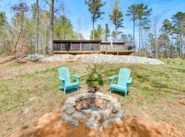 Waterfront Seneca Cabin ~ 4 Mi to Boat Launch!