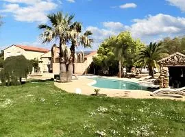 Villa spacieuse à Laroque-des-Albères avec piscine privée