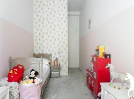 The legendary Palace of Goldilocks，位于Kilcar的酒店
