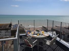 2 Bed in St Leonards on Sea 82216，位于Hollington的酒店