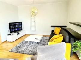 Luxury one bedroom flat with parking&balcony-Cent2