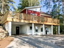 Amazing Home In Sjöbo With Wifi