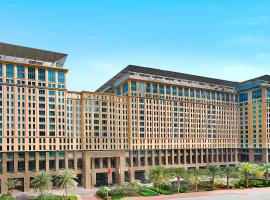 Ritz Carlton DIFC Downtown Dubai，位于迪拜达马克迪拜房地产开发公司附近的酒店