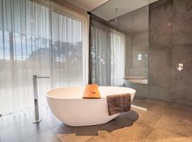 Dale View Luxury Accommodation，位于Glenaroua的酒店