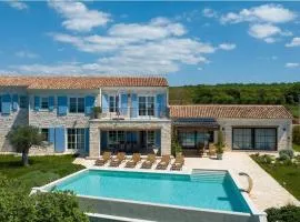 Villa Plava with Panoramic Seaview and big pool