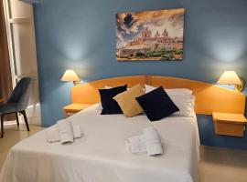 La Playa Hotel，位于马萨尔福恩的酒店