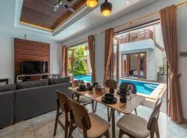 Authentic Temple & Garden: 5BR Villa