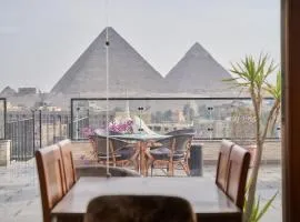 Top pyramids hotel