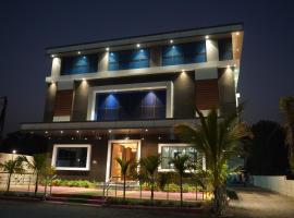 Vakratunda Executive，位于Pimpalwandi的酒店