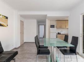 Acapulco Apartments，位于坎皮卡福特的酒店