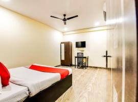 Hotel Royal INN at Tilak Nagar，位于新德里Janakpuri的酒店