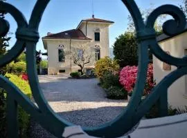 Villa Hermanno lake view