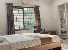 Sugamya Farm Guesthouse，位于萨格尔的酒店