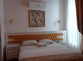 BUDAKZADE KONAĞI OTEL-RESTAURANT 1841，位于Karşıyaka的酒店