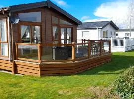 Bluebell Luxury 2 Bedroom Lodge at Southview Holiday Park