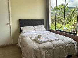 La Herencia - Oxapampa，位于奥克萨潘帕的带停车场的酒店