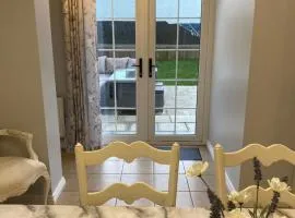 House in Mid Ulster - Sleeps 8