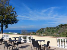 Residenza La Grazia Tropea - Free Parking -，位于特罗佩阿的公寓式酒店