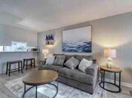 1408 Perrin Dr, Unit C - Ocean Walk Sleeps 8，位于默特尔比奇的别墅