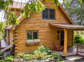 Colgate Cabin #6，位于Hamilton的酒店