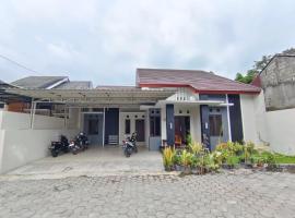 Griya Sukoharjo Homestay Jogja，位于Ngemplak的酒店