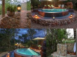 Grace of Africa, Couples 5 STAR Nature Lodge，位于玛洛斯帕克狮子小溪野生动物保护区附近的酒店