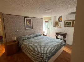 PM 48 Viale Ugo Foscolo Guest House