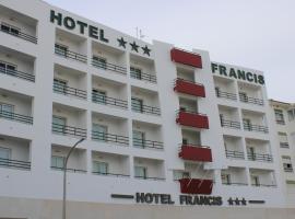 弗朗西斯酒店，位于贝雅贝雅机场 - BYJ附近的酒店