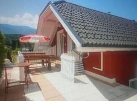Faakersee Seahouse mit Privat Strand -Only Sa-Sa，位于法克湖的家庭/亲子酒店
