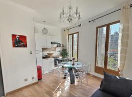 Appartement de charme avec balcon au pied des commerces，位于贝济耶的酒店