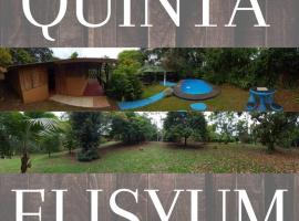Quinta Elisyum, con Piscina y Rancho，位于圣拉蒙的度假屋