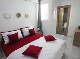 Beautiful Bedroom with Private Bathroom Top Area St Julians