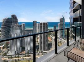 2 bed luxury casino condo，位于黄金海岸的酒店