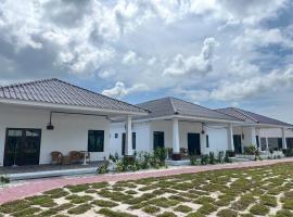 Ocean Cottage 2, Radiant Teluk Sari，位于Kampung Mawar的木屋