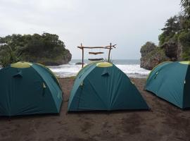 Madasari Outdoor Camping Reguler，位于Bulakbenda的豪华帐篷