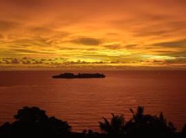 The view padang, Amazing view, food, drink, sleep, transport, 8 mins Mentawai fast ferry，位于巴东的家庭/亲子酒店