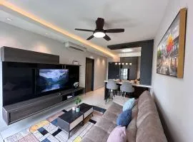 Design Haven Suite - Contemporary Comfort for 2 at Subang Jaya