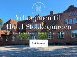 Hotel Stokkegaarden's BnB & Apartments，位于Stokkemarke的酒店