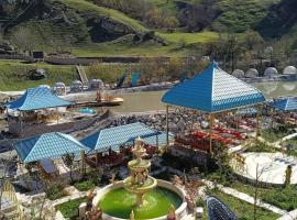 Mountain Breeze，位于Qırızdǝhnǝ的酒店