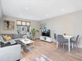 Stylish & Bright Penthouse - Office - Sentral