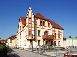 Ferienwohnung Morgensonne am Kurpark Bad Berka # gratis Parkplatz # Spielplatz # WLAN # 2 Schlafzimmer # Nähe Weimar # Weimarer Land