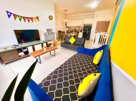 Legoland-8min walk at Kairos Comfort Spacious Suite for Families 1-12pax，位于努沙再也的带按摩浴缸的酒店