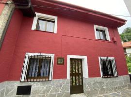 Cabrales236 Casa con jardín en Carreña de Cabrales，位于卡瑞纳的酒店