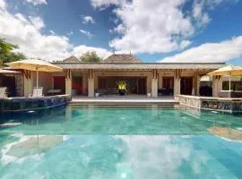 Immense Villa sur le Golf avec Piscine, Jardin Tropical, Terrasse