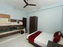 OYO Home Aditya Inn Suits Homestay，位于Ayodhya的酒店