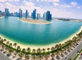 Luxury Apartment Al Khan Corniche View 2 BD