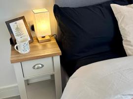 Wonderful Double Room In Wimbledon With Free Car Parking，位于伦敦的住宿加早餐旅馆
