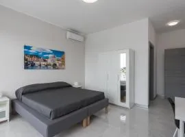 Travelershome Ciampino Airport GuestHouse 600m to Airport